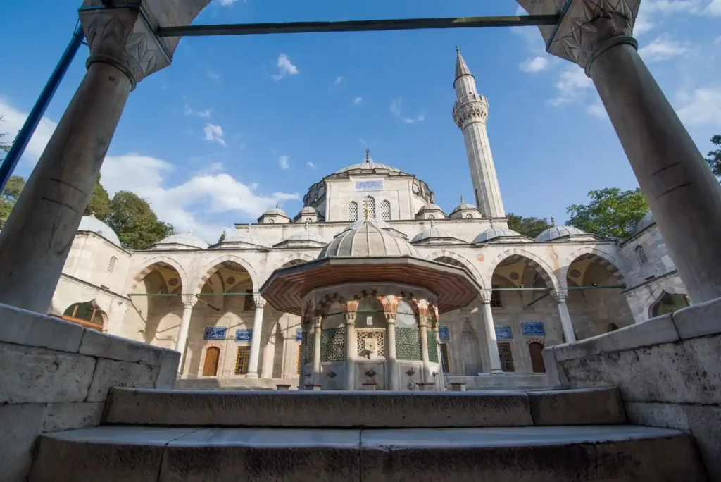 Sokullu Mahmad Pasha Mosque - Hajar ul Aswad in Istanbul